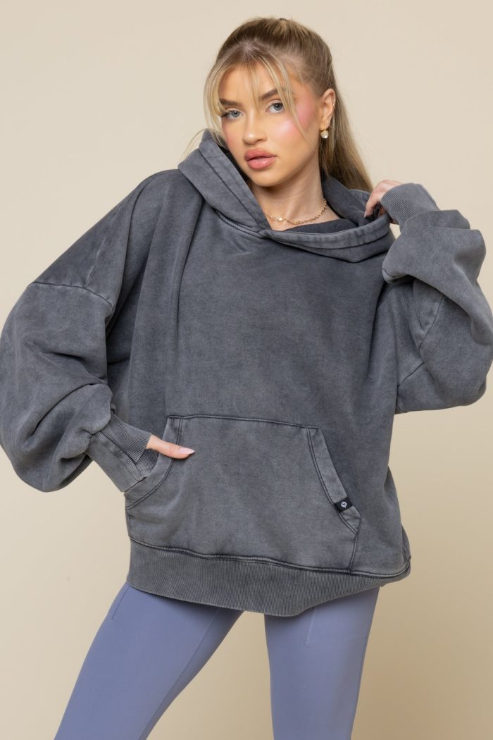 BoxyCloudHoodie VintageBlack 3836 Edit