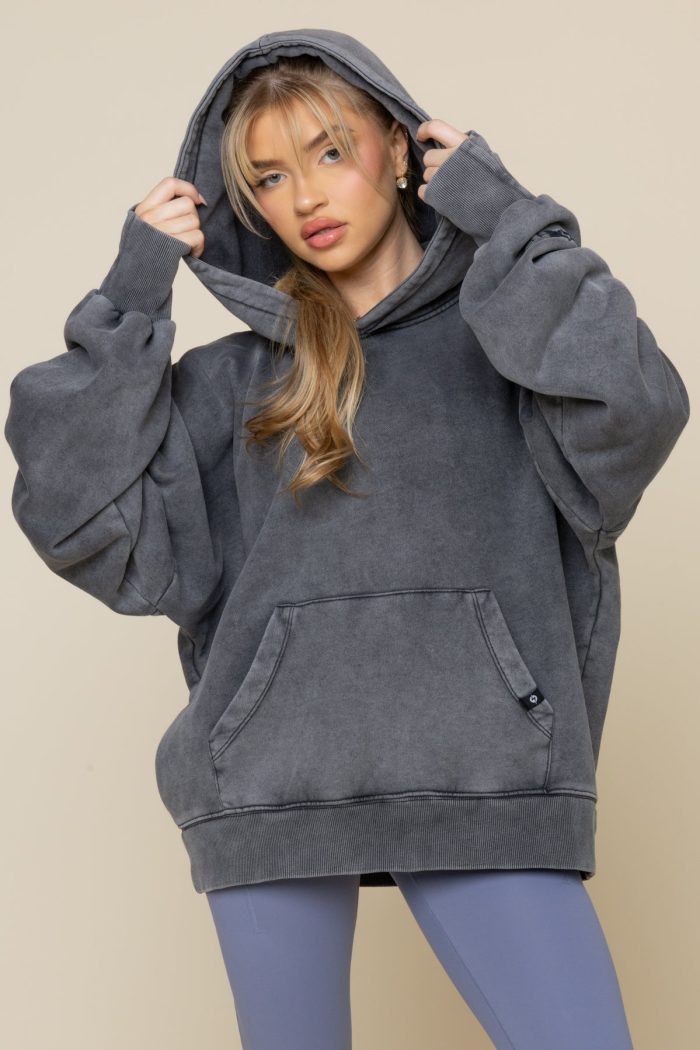 BoxyCloudHoodie VintageBlack 3857 Edit