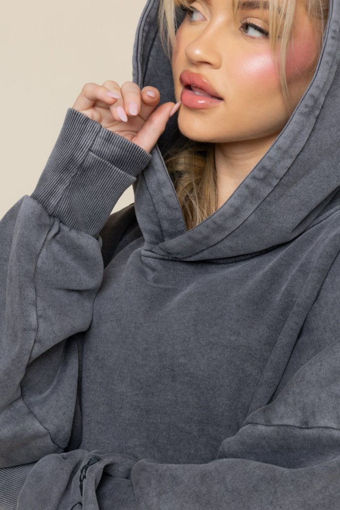 BoxyCloudHoodie VintageBlack 3874 Edit
