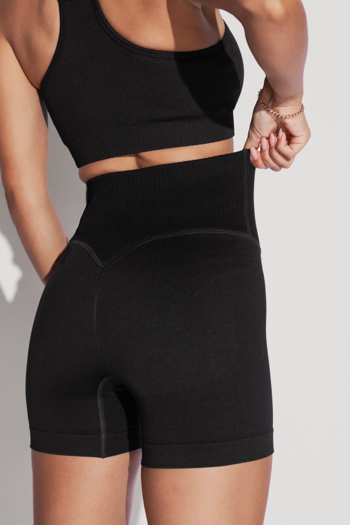 What stheScoopBra CCHGShorts Black 0293 Edit